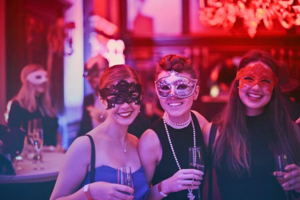 party dress up