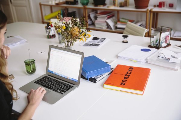 people on a laptop