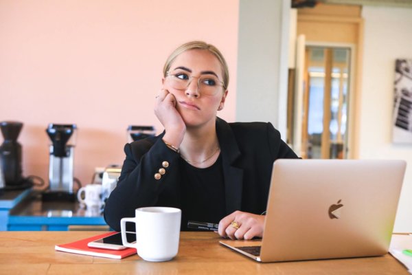 woman on laptop
