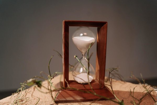 hour glass